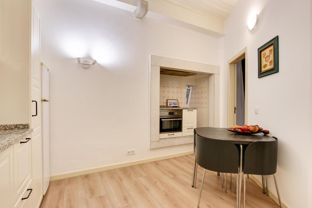 Charming New Apartment In The Heart Of Lisboa Eksteriør billede